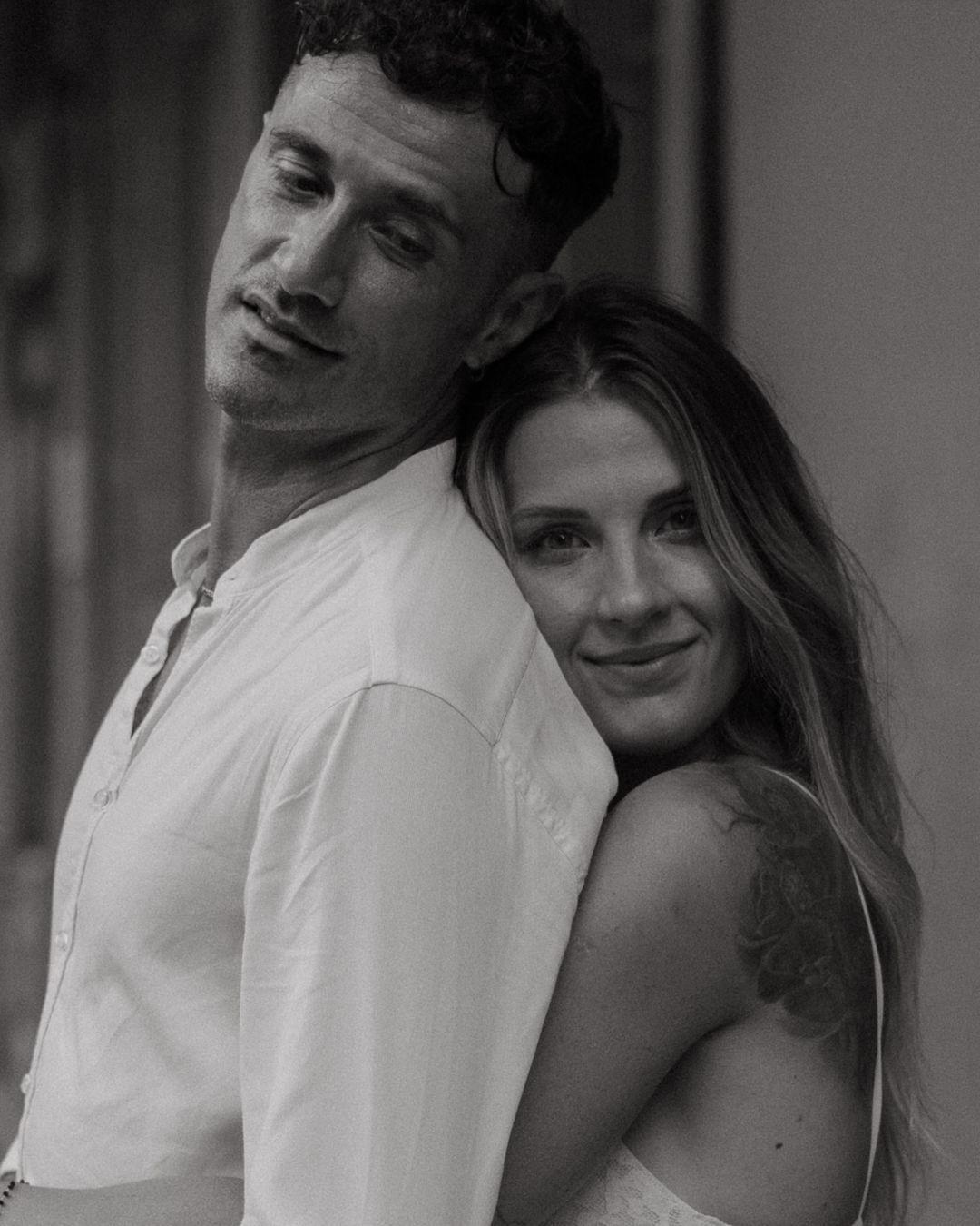 Ольга Харлан очаровала романтическими фотографиями с женихом-иностранцем